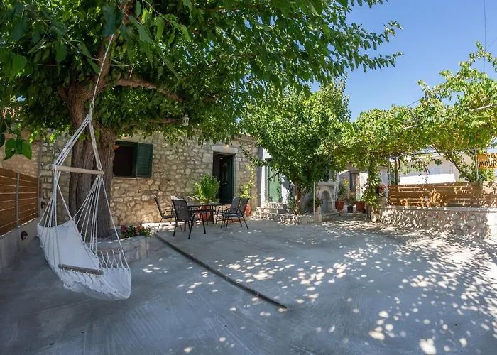 Villa Mouria